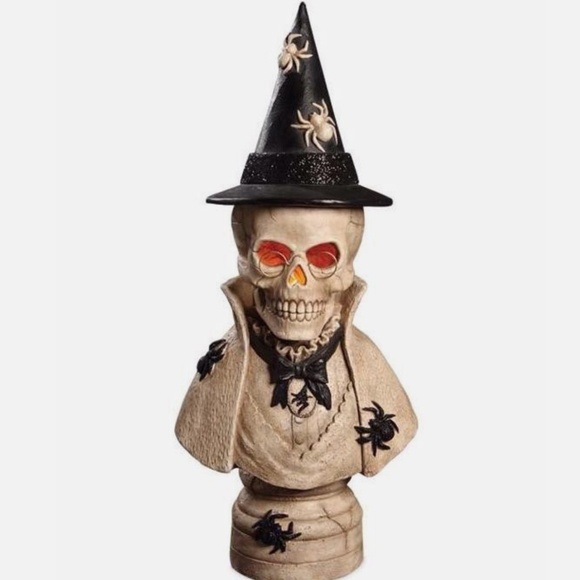 NEW IN BOX Bethany Lowe Halloween Stonella Witch Bust - Retired 2015 - Picture 1 of 2